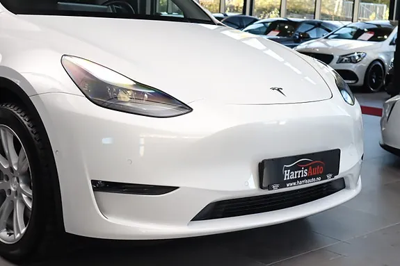 Tesla Model Y 2021 photo 2