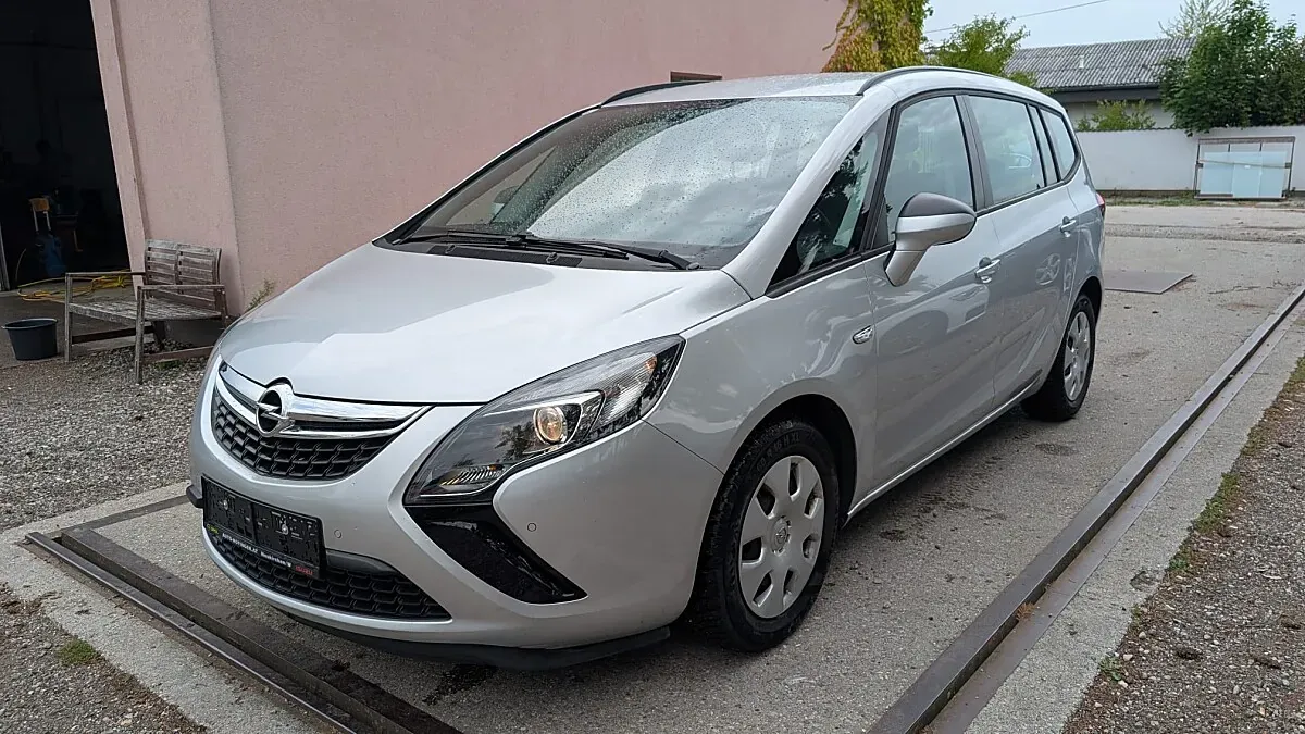 Opel Zafira Tourer