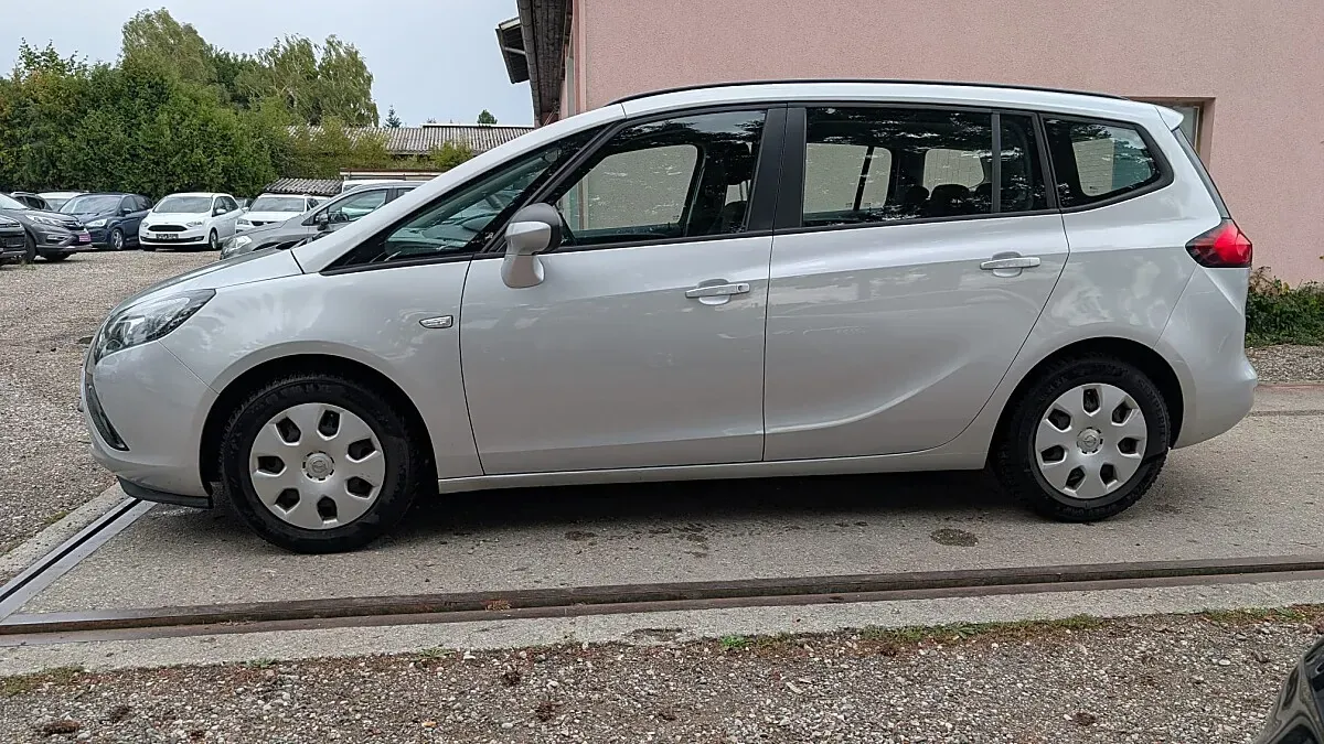 Opel Zafira Tourer 2015 photo 3