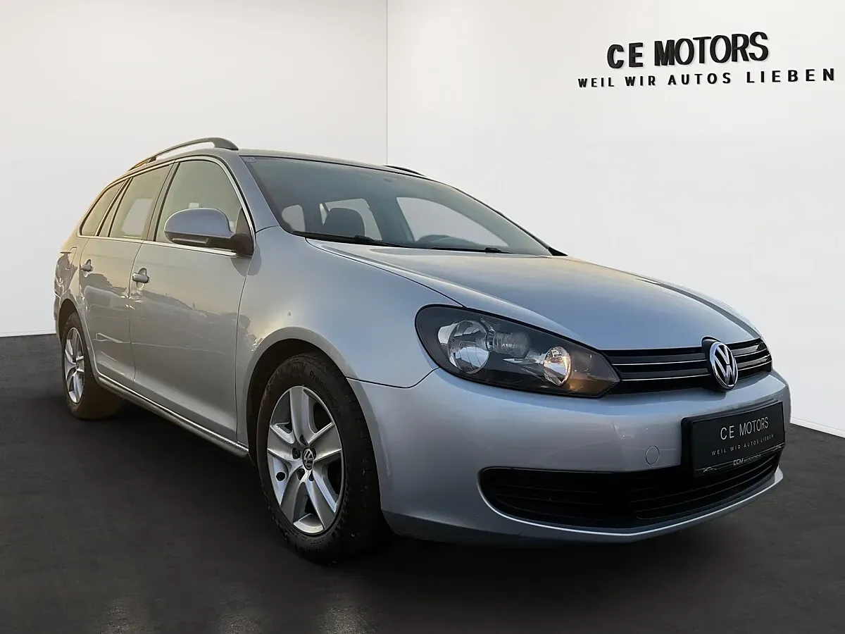 Volkswagen Golf 2010 photo 3