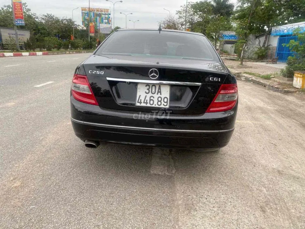 Mercedes-Benz C-Class 2010 photo 3