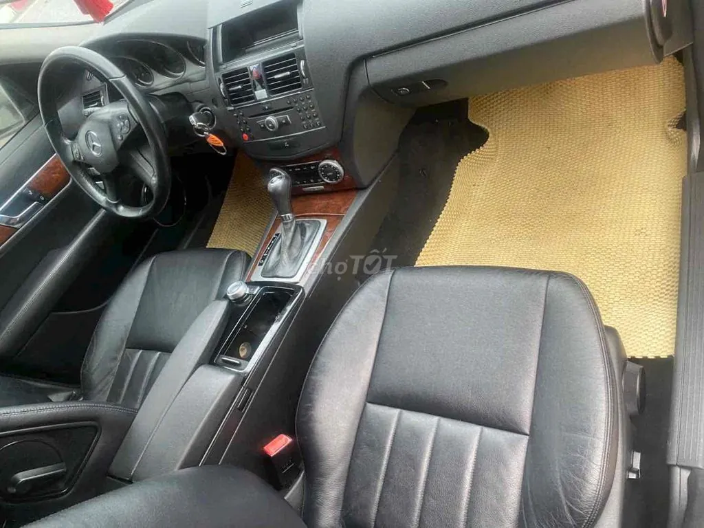 Mercedes-Benz C-Class 2010 photo 5