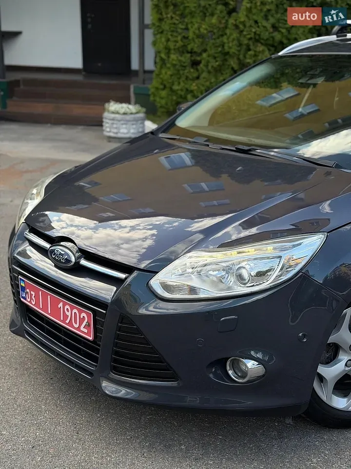 Ford Focus 2012 photo 3