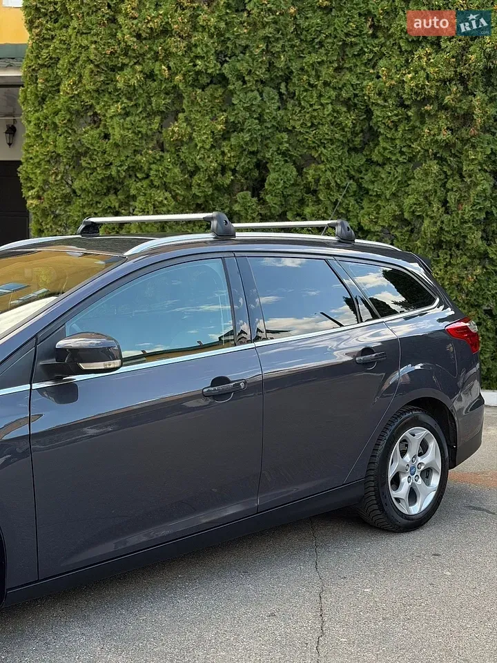 Ford Focus 2012 photo 5