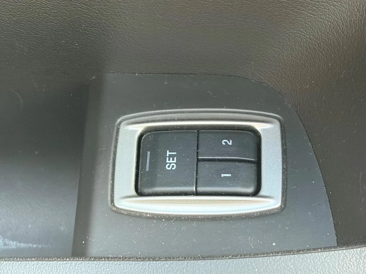 Jaguar Xf 2014 photo 5