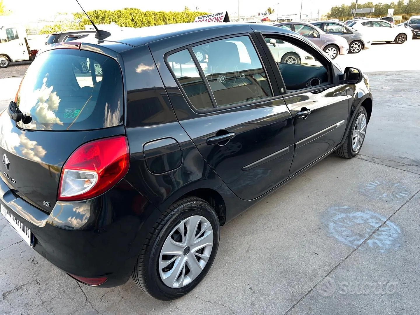Renault Clio 2011 photo 4
