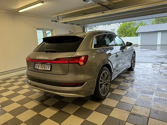 Audi E-Tron 2019 photo 3