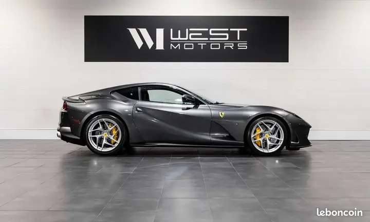 Ferrari 812 Superfast 2019 photo 3