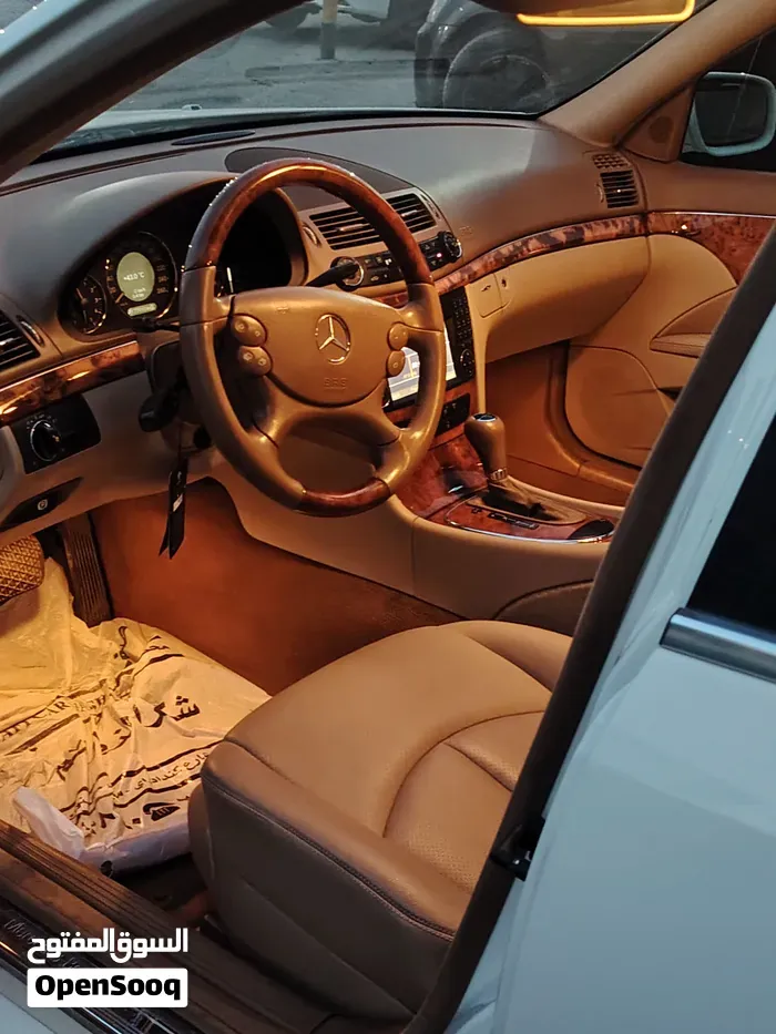 Mercedes-Benz E-Class 2009 photo 3
