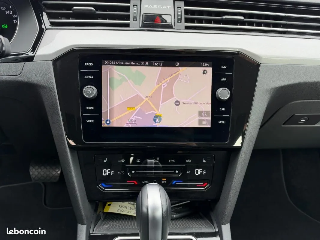 Volkswagen Passat 2023 photo 4