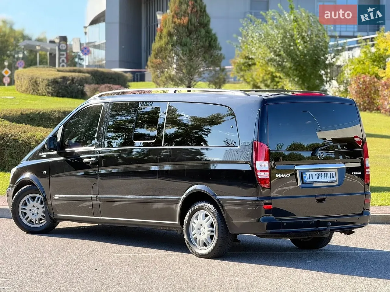 Mercedes-Benz Viano 2011 photo 5