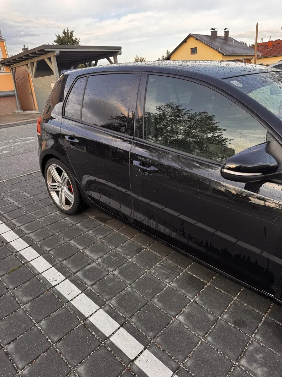 Volkswagen Golf 2009 photo 3