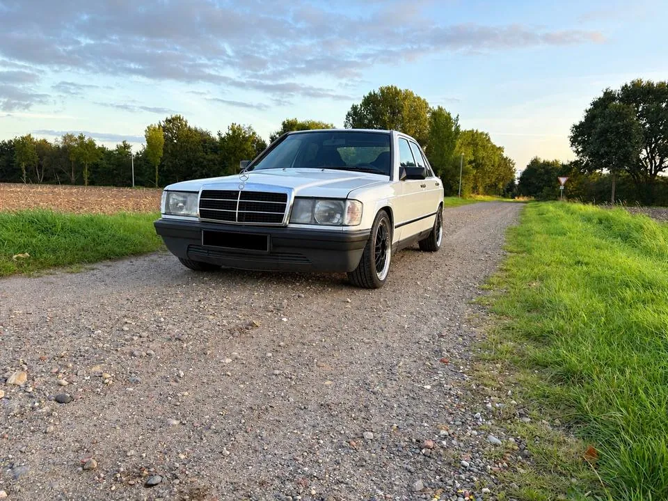Mercedes-Benz W201