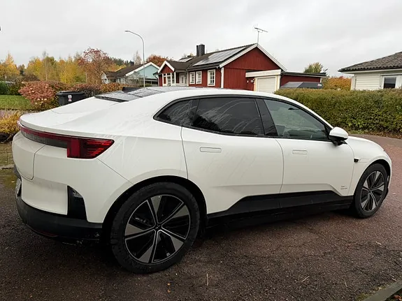Polestar 4 2025 photo 3