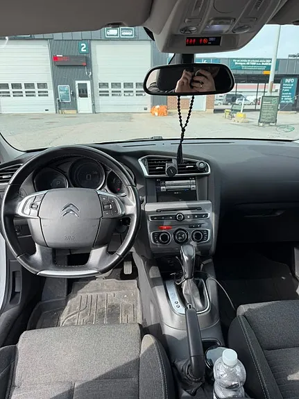 Citroen C4 2015 photo 3