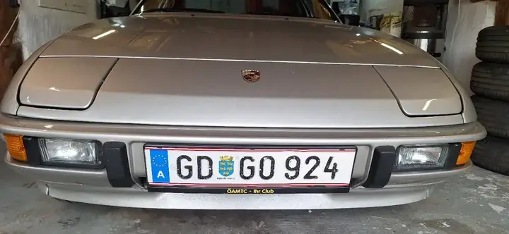 Porsche 924 1986 photo 2