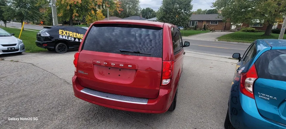 Dodge Grand Caravan 2014 photo 3