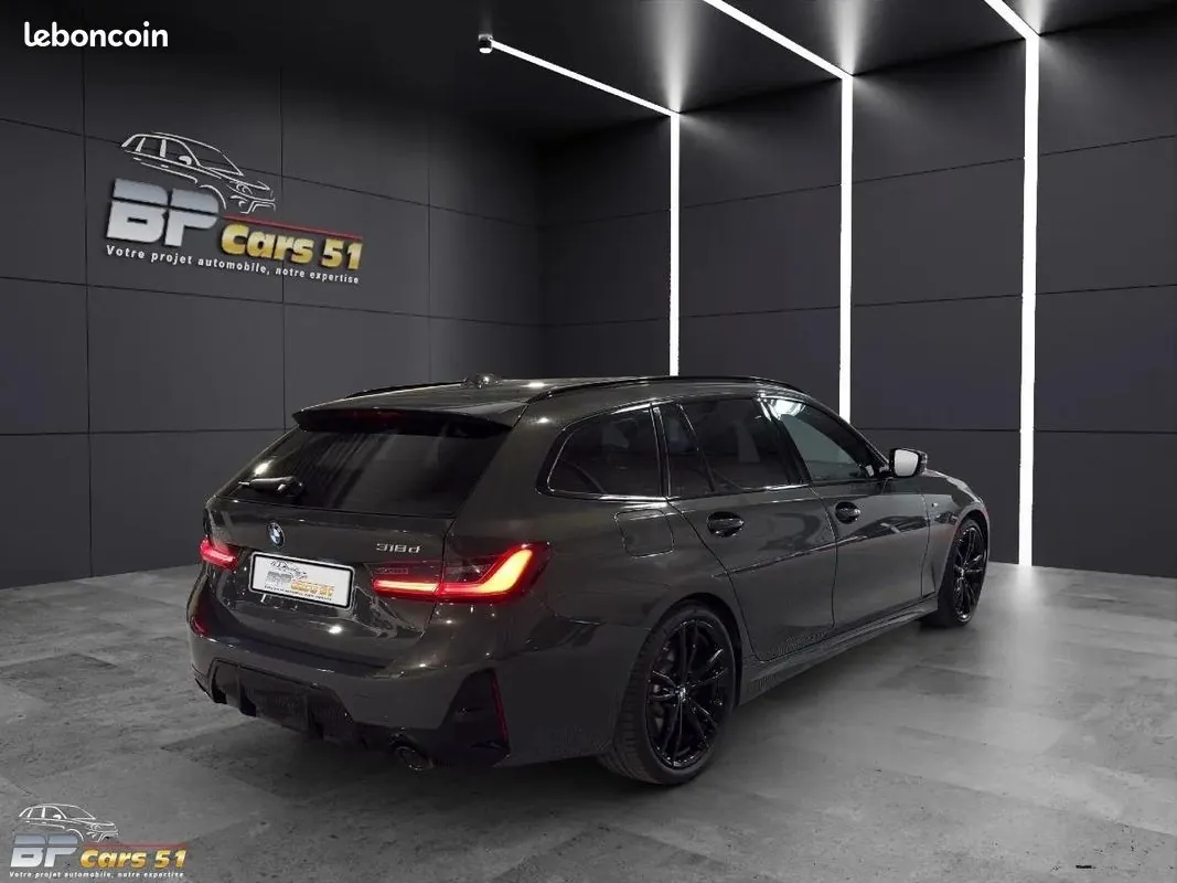 BMW 3 Series 2023 photo 3