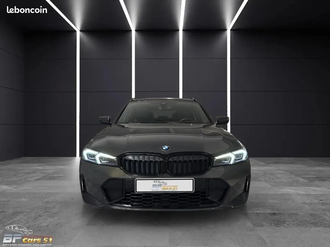 BMW 3 Series 2023 photo 5