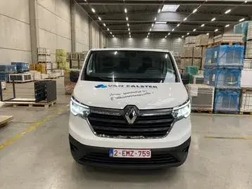 Renault Trafic 2023 photo 2
