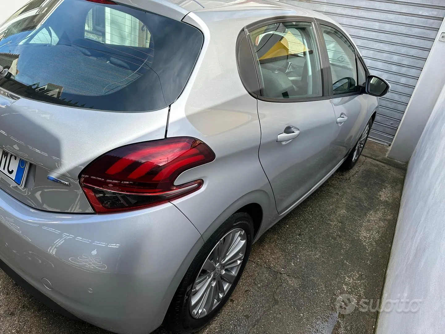 Peugeot 208 2017 photo 4
