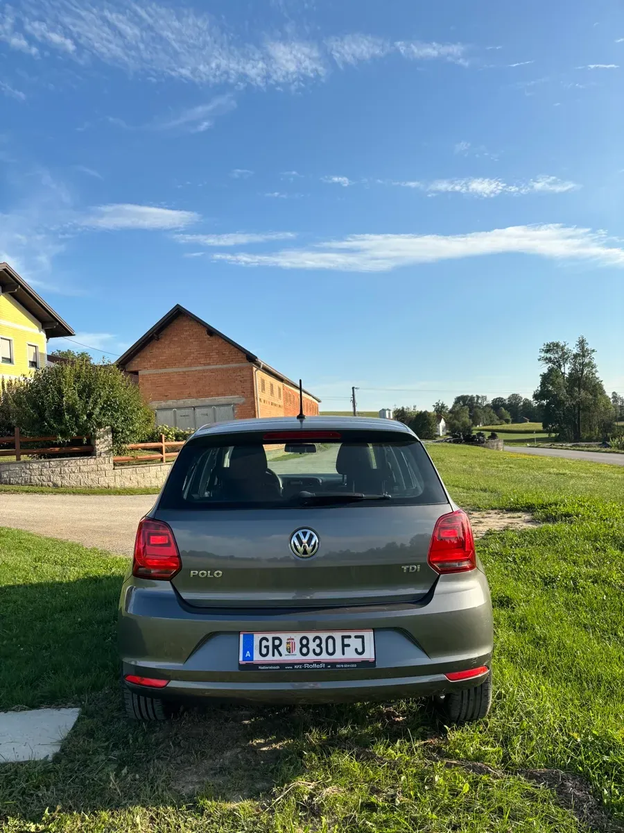 Volkswagen Polo 2015 photo 3