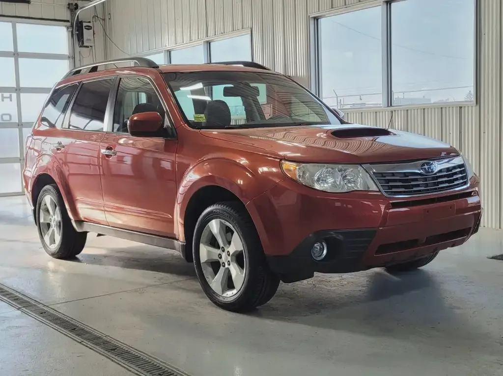 Subaru Forester 2010 photo 2