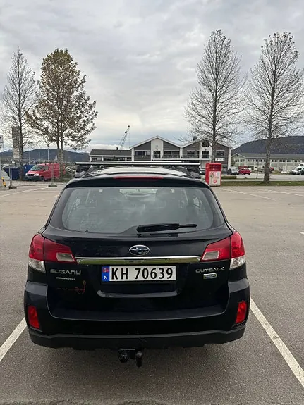 Subaru Legacy 2010 photo 5