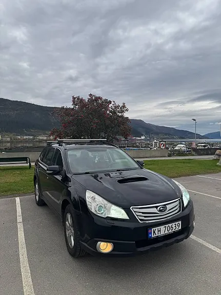 Subaru Legacy 2010 photo 4
