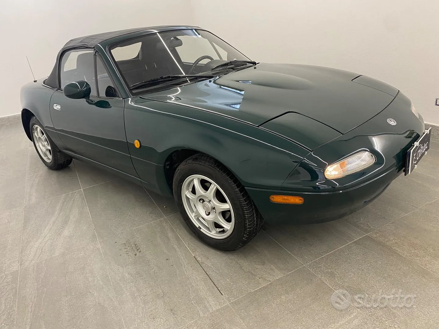 Mazda Mx-5 1996 photo 2