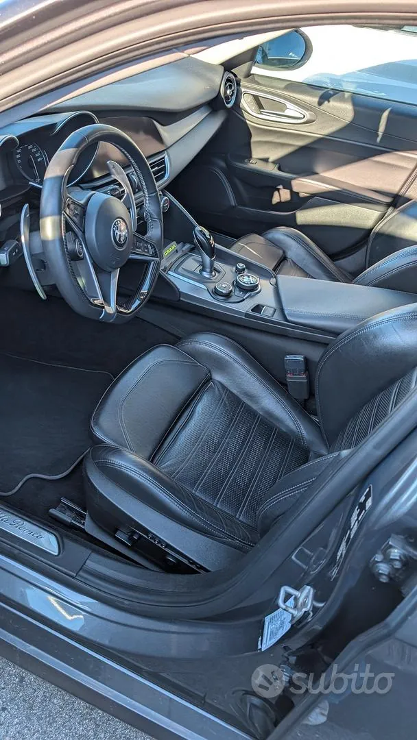 Alfa Romeo Giulia 2018 photo 5
