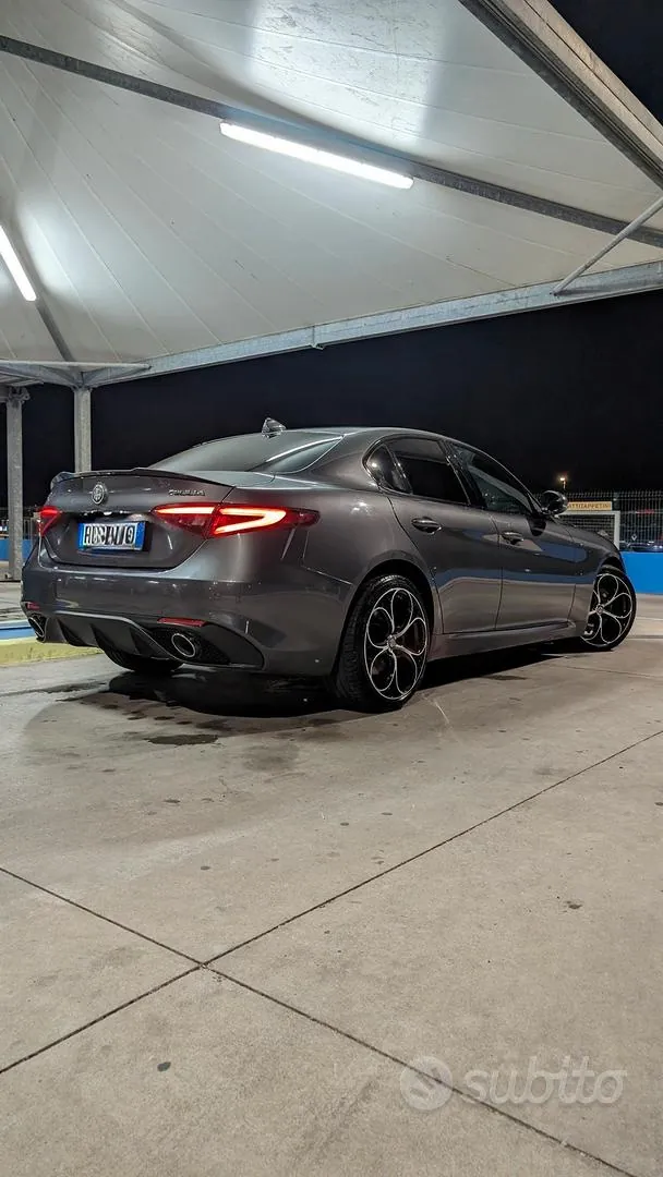 Alfa Romeo Giulia 2018 photo 4
