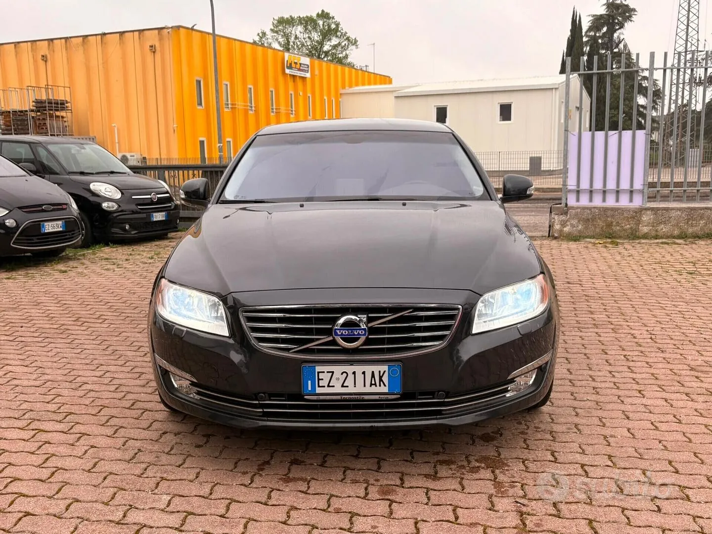 Volvo S80 2010 photo 2