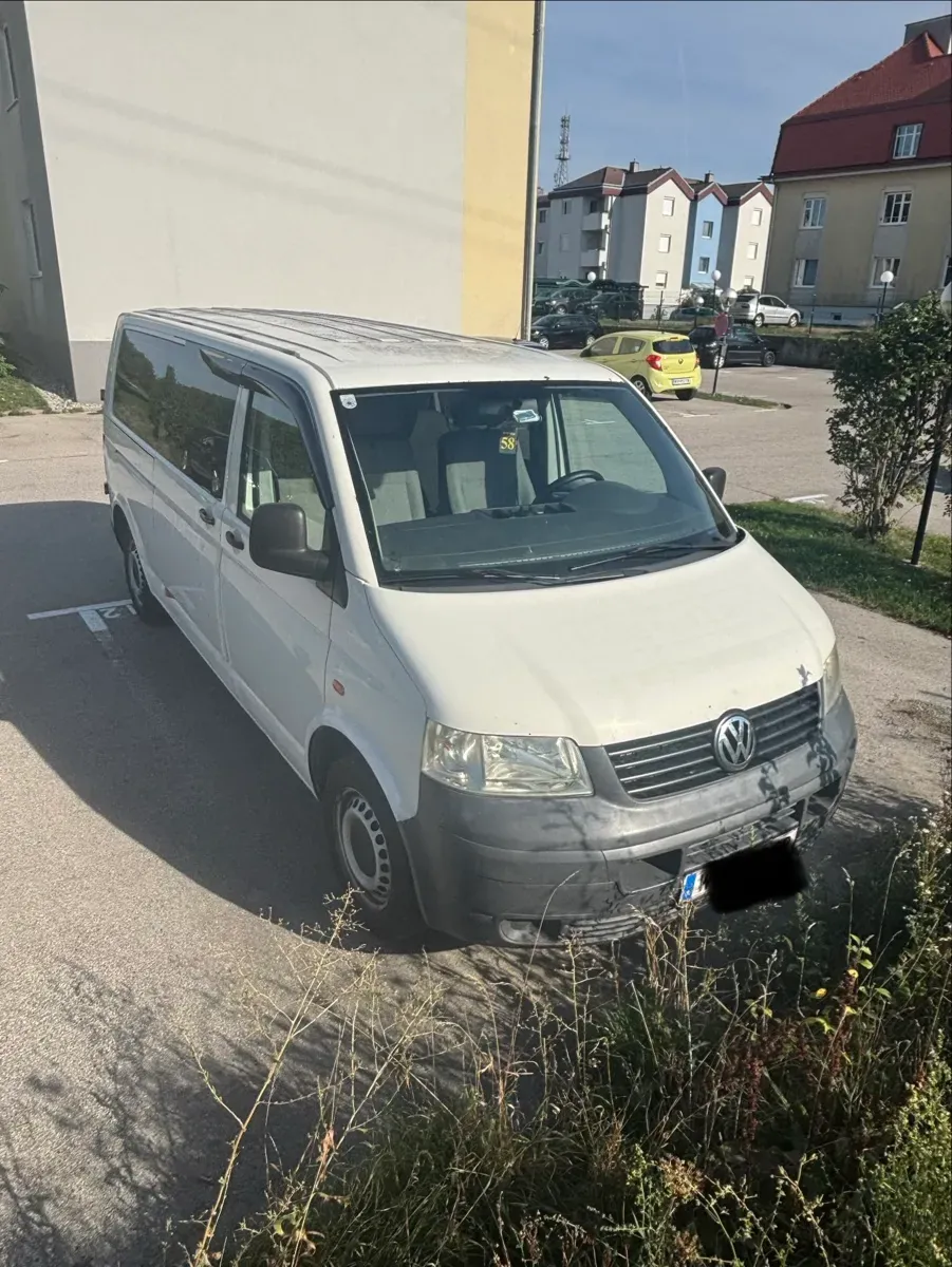 Volkswagen T5 2007 photo 2