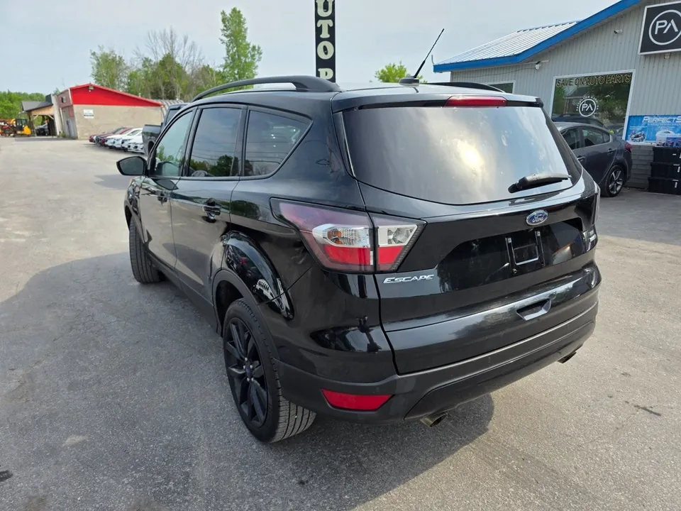 Ford Escape 2018 photo 3