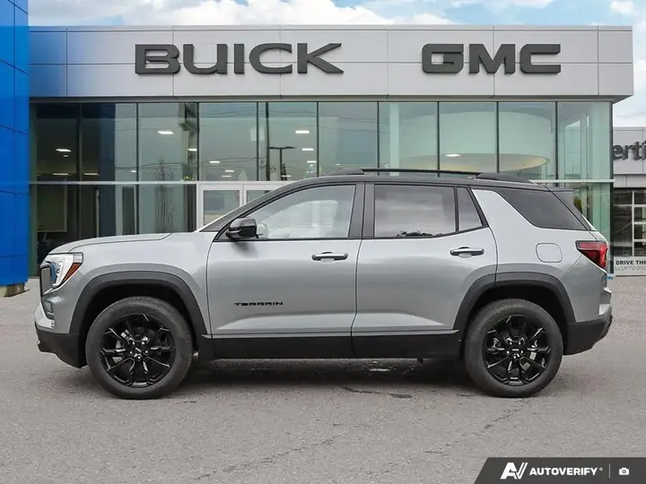 GMC Terrain 2027 photo 3
