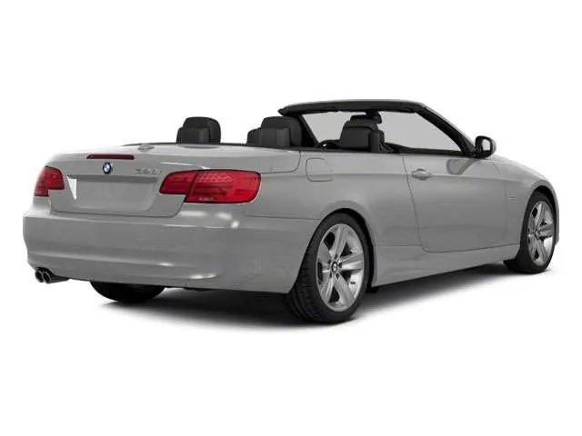 BMW 3 Series 2011 photo 2