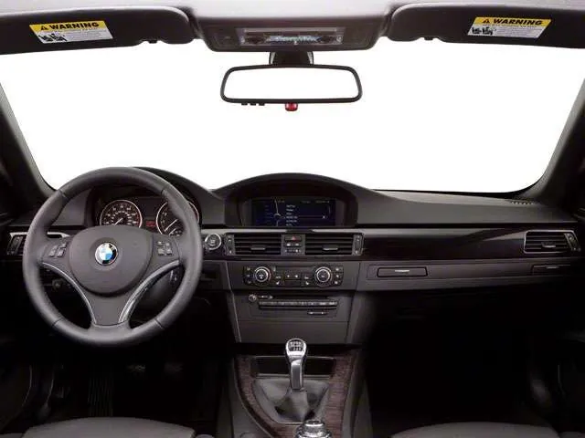 BMW 3 Series 2011 photo 5