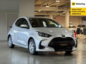 Toyota Yaris 2021 photo 2