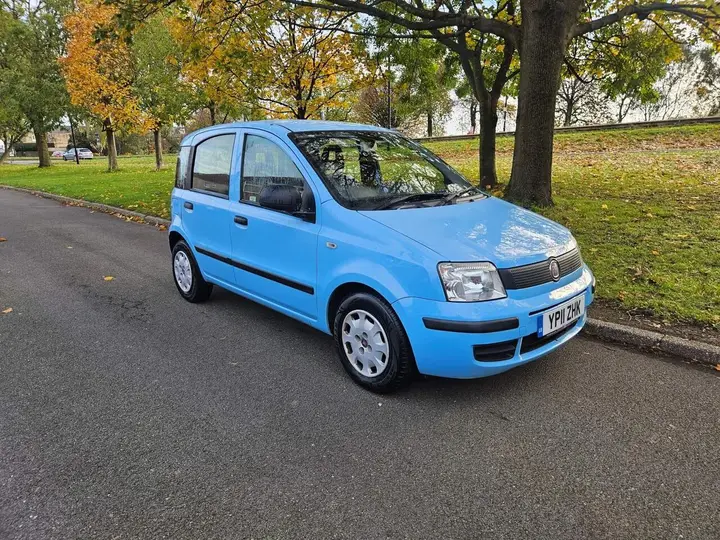 Fiat Panda 2011 photo 4