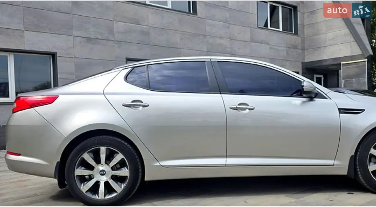 Kia Optima 2012 photo 3