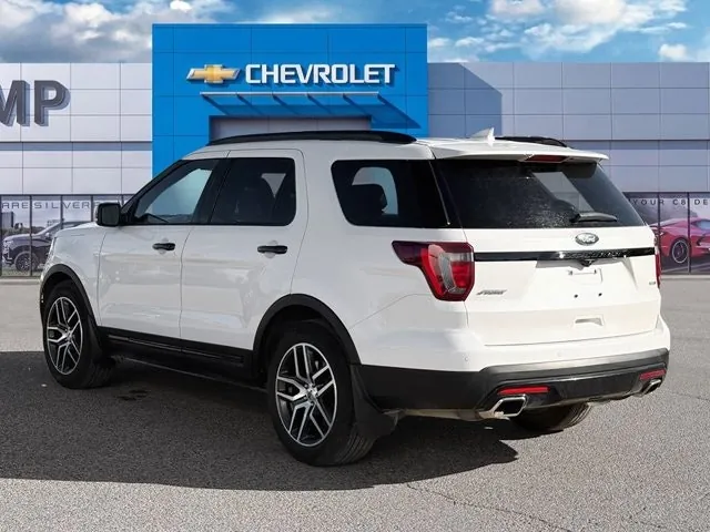 Ford Explorer 2017 photo 4