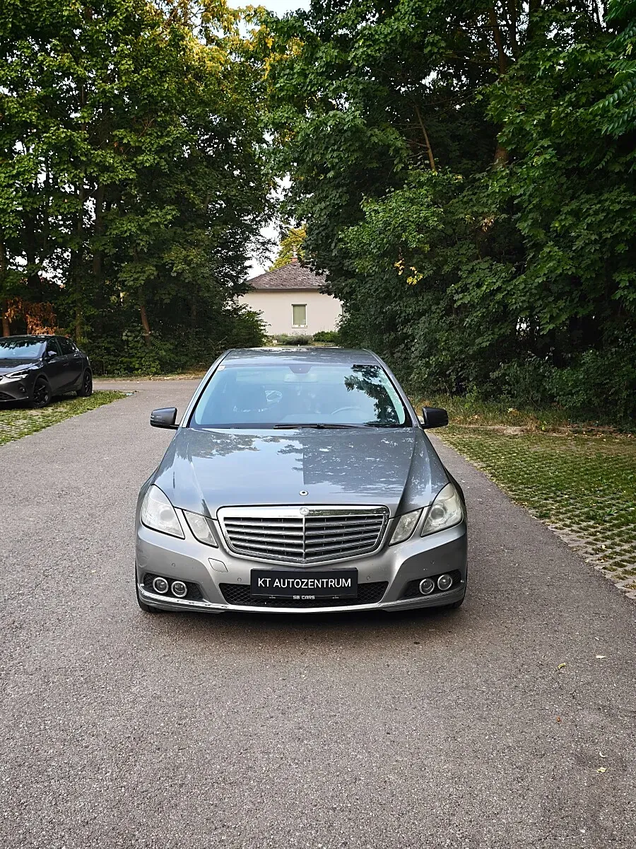 Mercedes-Benz E-Class 2009 photo 3