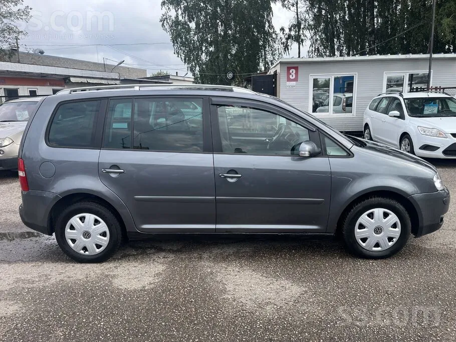 Volkswagen Touran 2004 photo 5