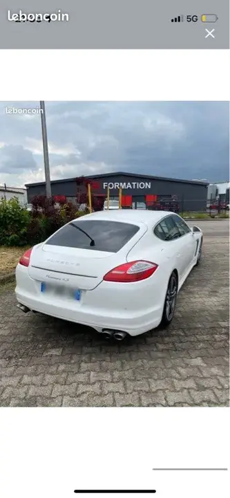 Porsche Panamera 2010 photo 2