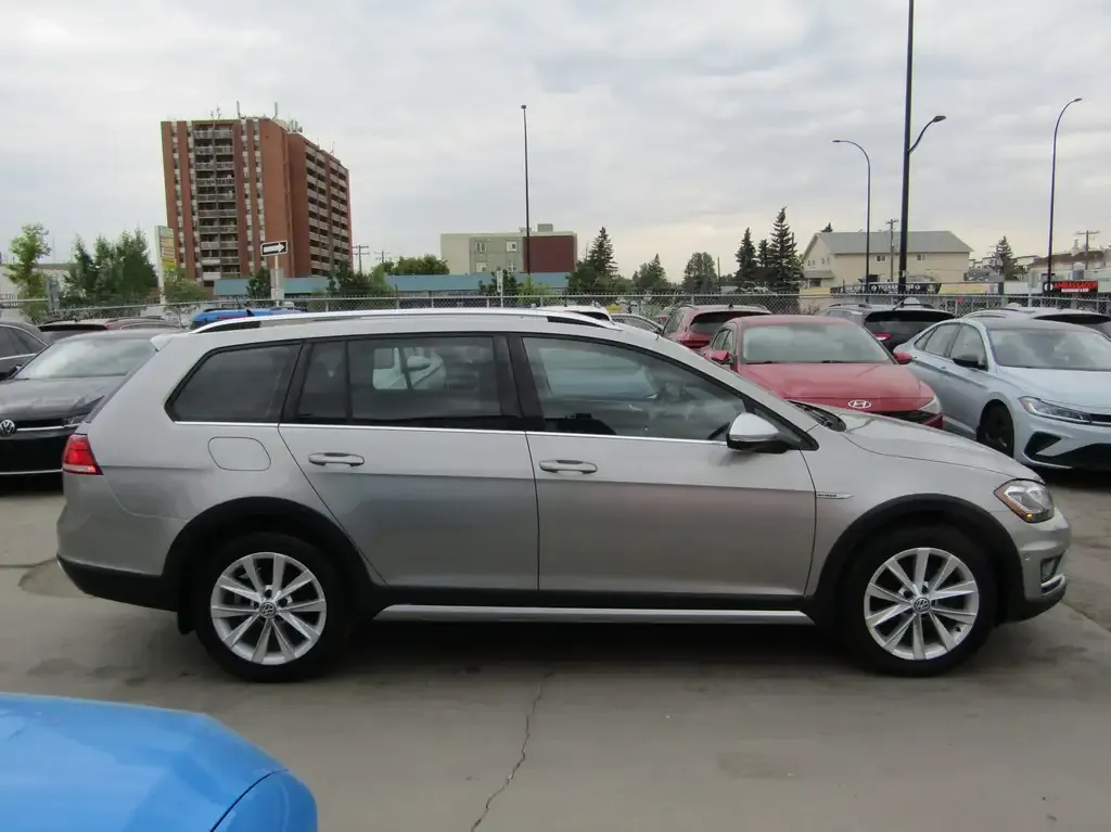 Volkswagen Golf 2018 photo 5