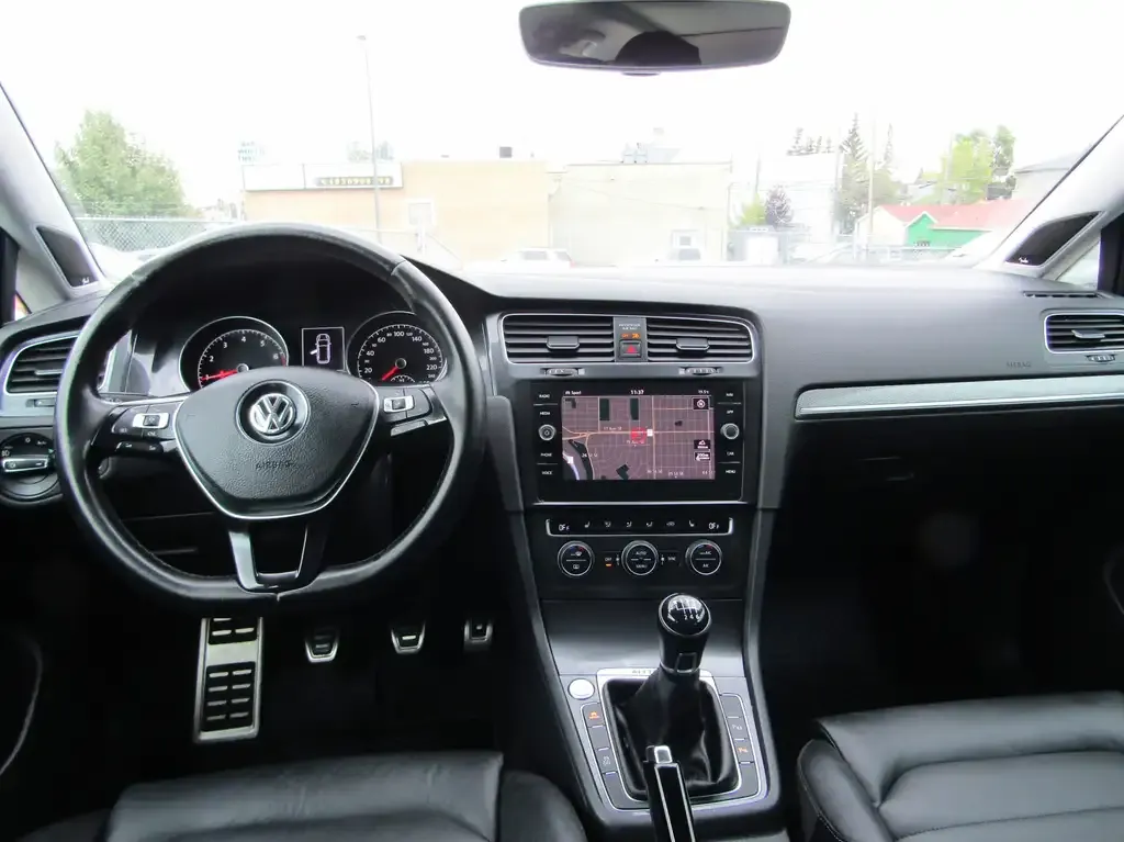 Volkswagen Golf 2018 photo 2