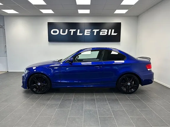 BMW 118D 2011 photo 2
