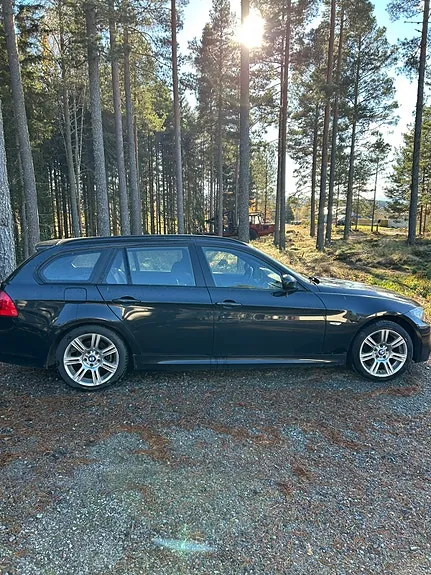 BMW 318D 2011 photo 4