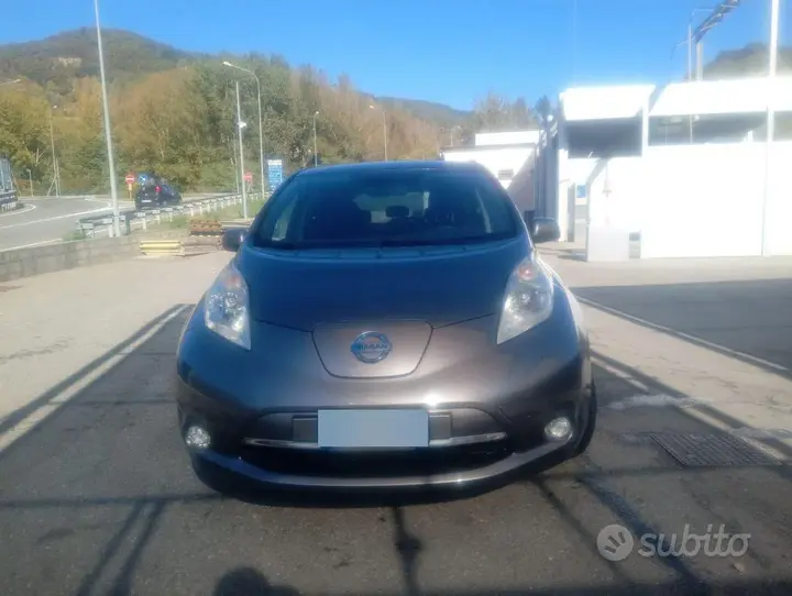 Nissan Leaf 2015 photo 4